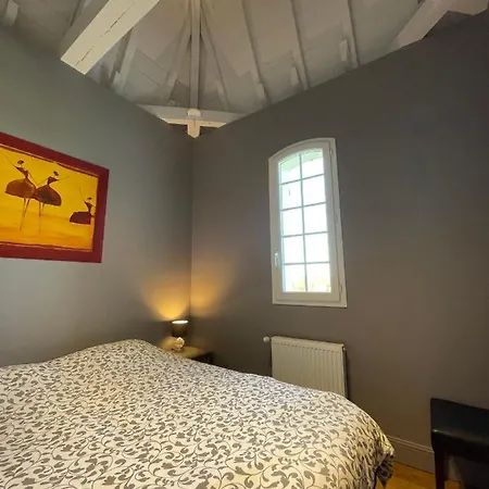 Domaine Des Peyries - Et Table D'hotes 3* Saint-Barthelemy-d'Agenais