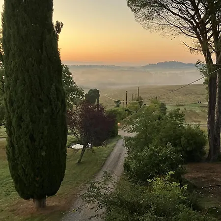 Maison d'hôtes Domaine Des Peyries - Et Table D'hôtes