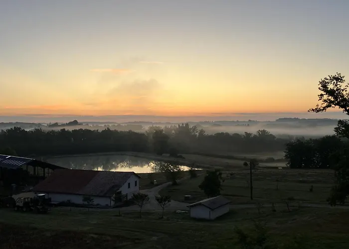 Maison d'hôtes Domaine Des Peyries - Et Table D'hôtes Saint-Barthelemy-d'Agenais